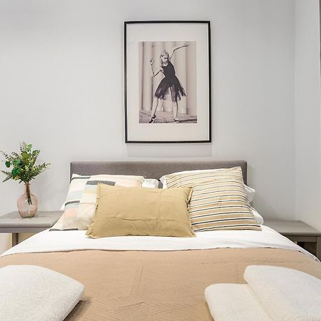P&O Serviced Apartments Warecka Street Варшава Екстер'єр фото
