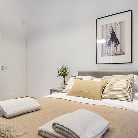 P&O Serviced Apartments Warecka Street Варшава Екстер'єр фото