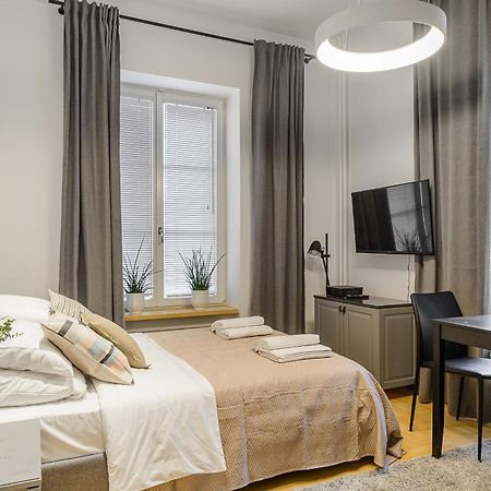 P&O Serviced Apartments Warecka Street Варшава Екстер'єр фото